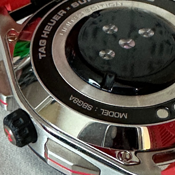 Tag Heuer Connected x Super Mario Limited Edition Watch - Pre-Owned - 1 of 2000 - Picture 10 of 16